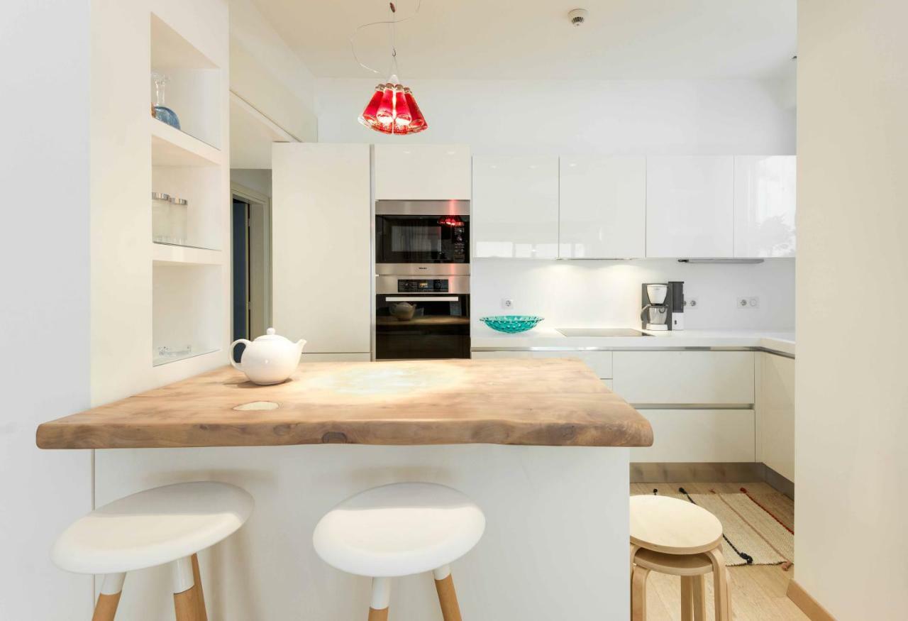 Stylish 3-Bedroom Apartment & Terrace Szaloniki Kültér fotó