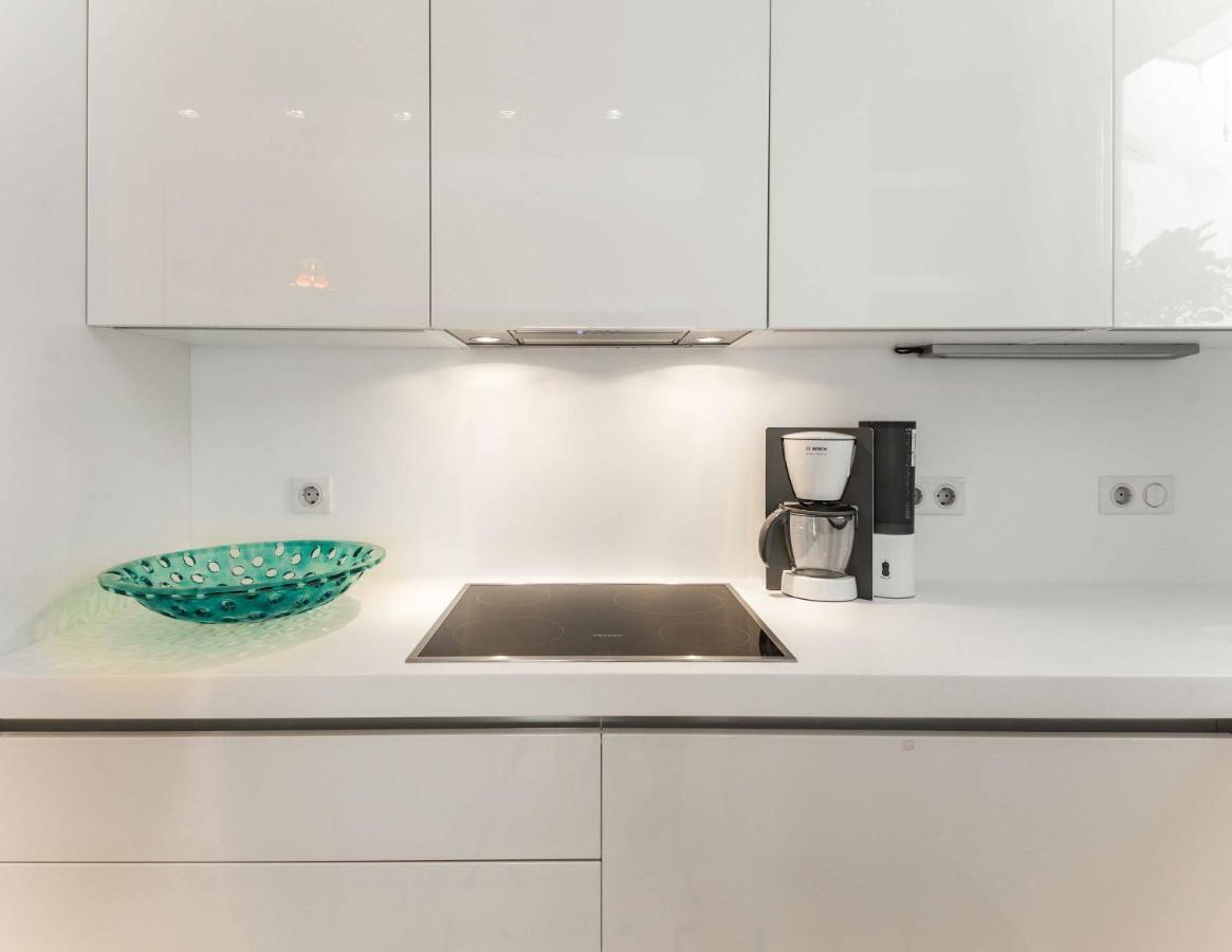 Stylish 3-Bedroom Apartment & Terrace Szaloniki Kültér fotó
