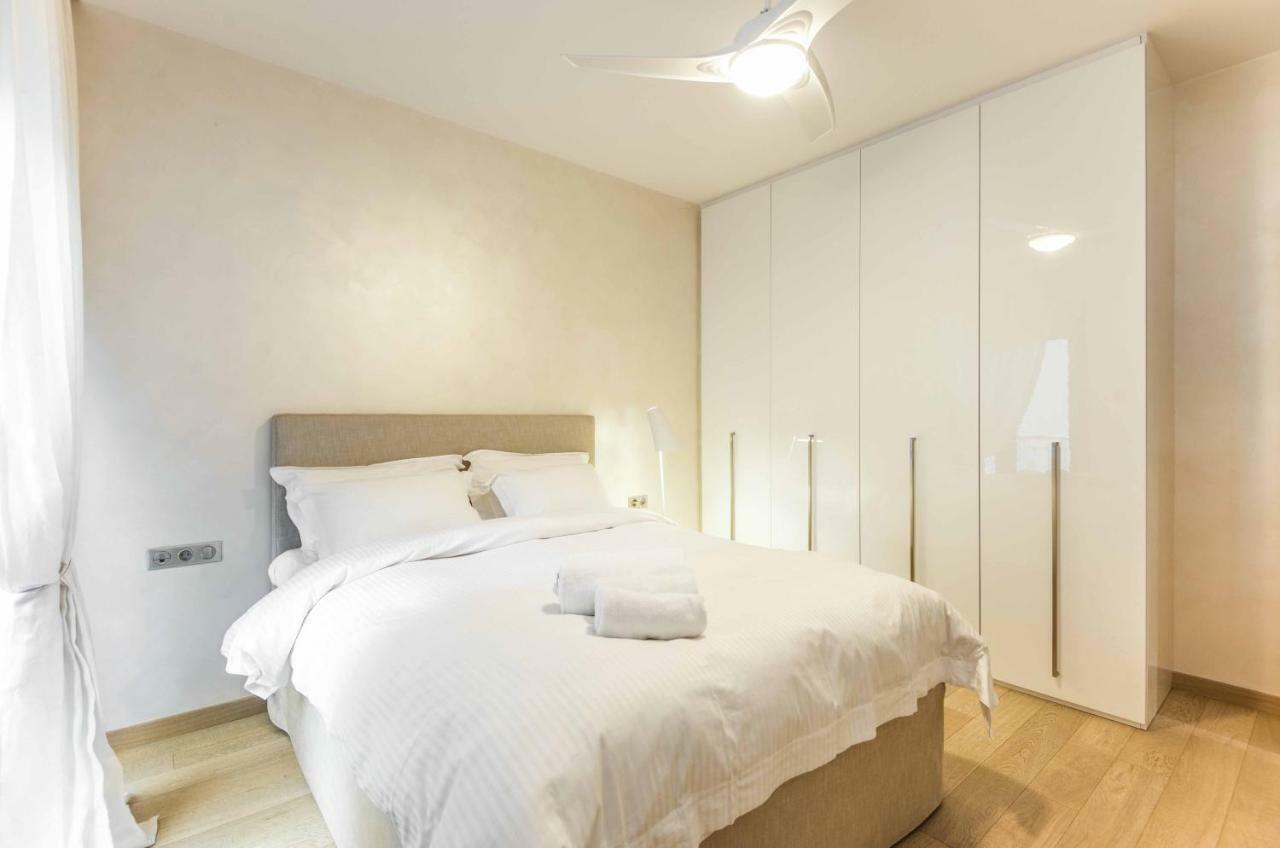 Stylish 3-Bedroom Apartment & Terrace Szaloniki Kültér fotó