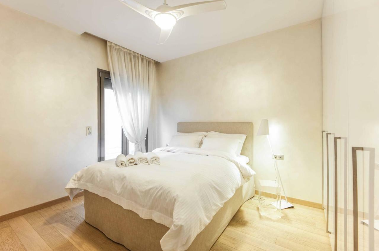 Stylish 3-Bedroom Apartment & Terrace Szaloniki Kültér fotó